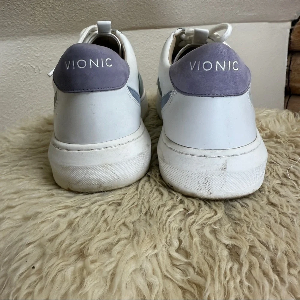 VIONIC Women’s White Sneakers with Blue, Lavender and Gray Accents. Size 10